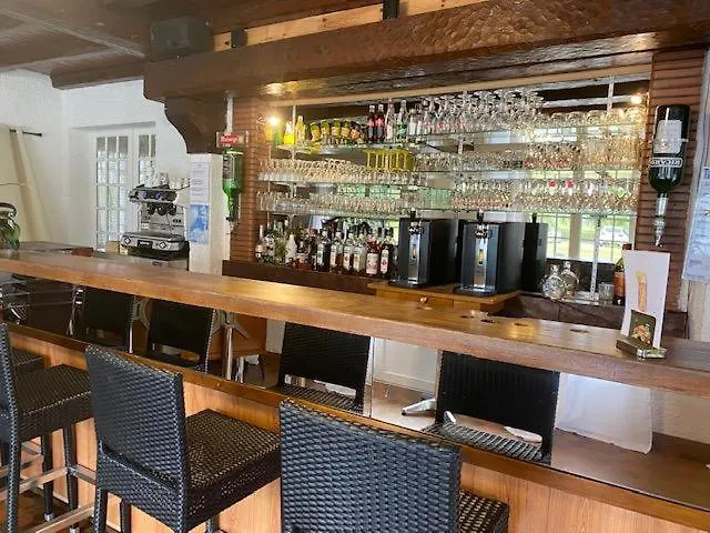 ** Hotel Auberge de Lamagistère France