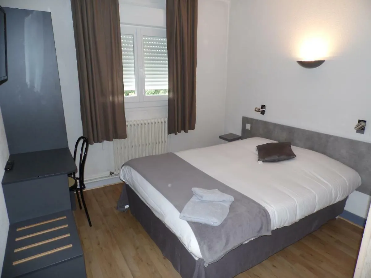 Auberge De Lamagistere 2*,  France